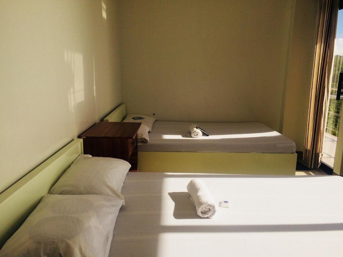 Lcf - Bb Hotel Romblon Bagian luar foto